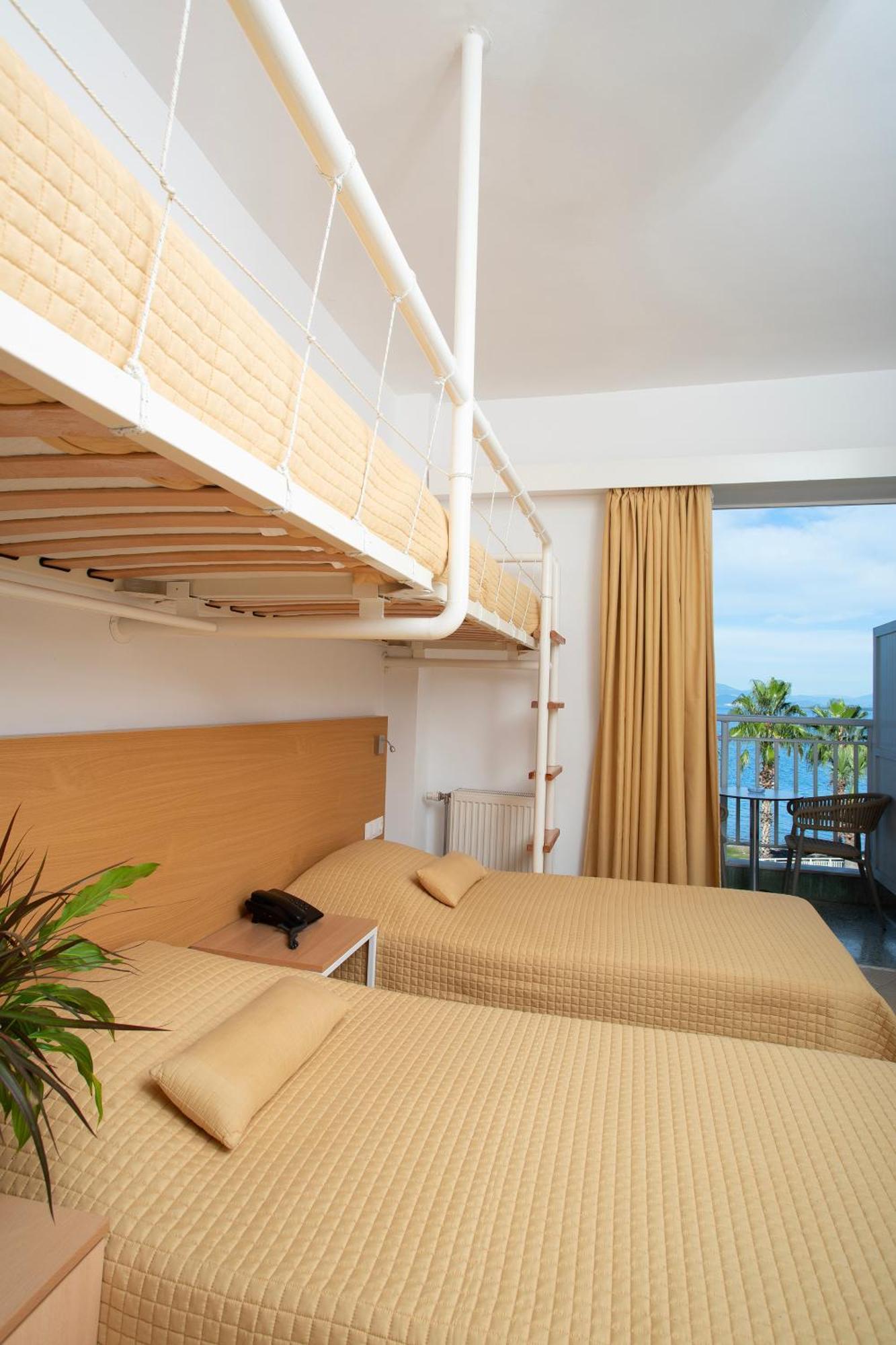 Hotel Sissy Kaména Vúrla Kültér fotó