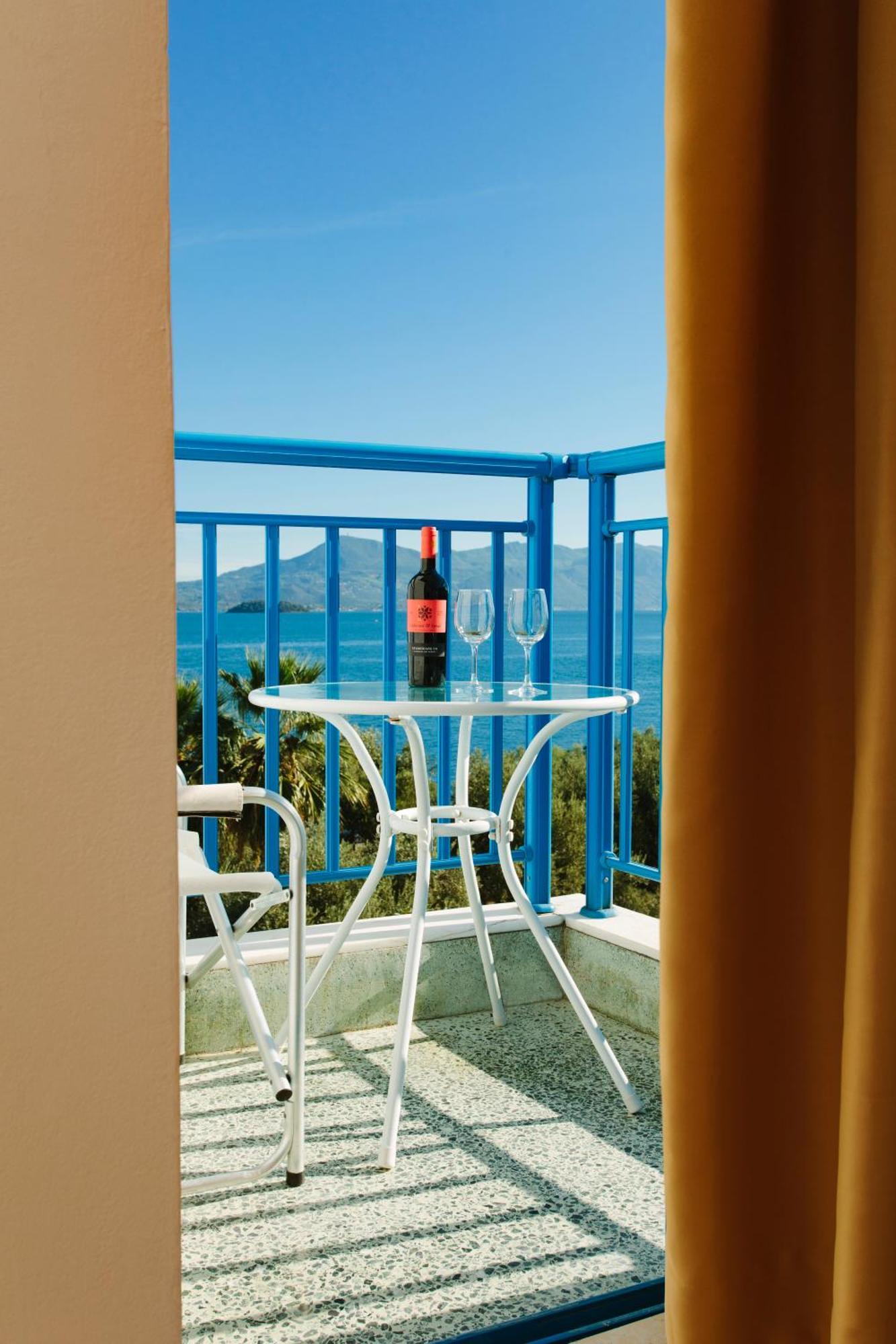 Hotel Sissy Kaména Vúrla Kültér fotó