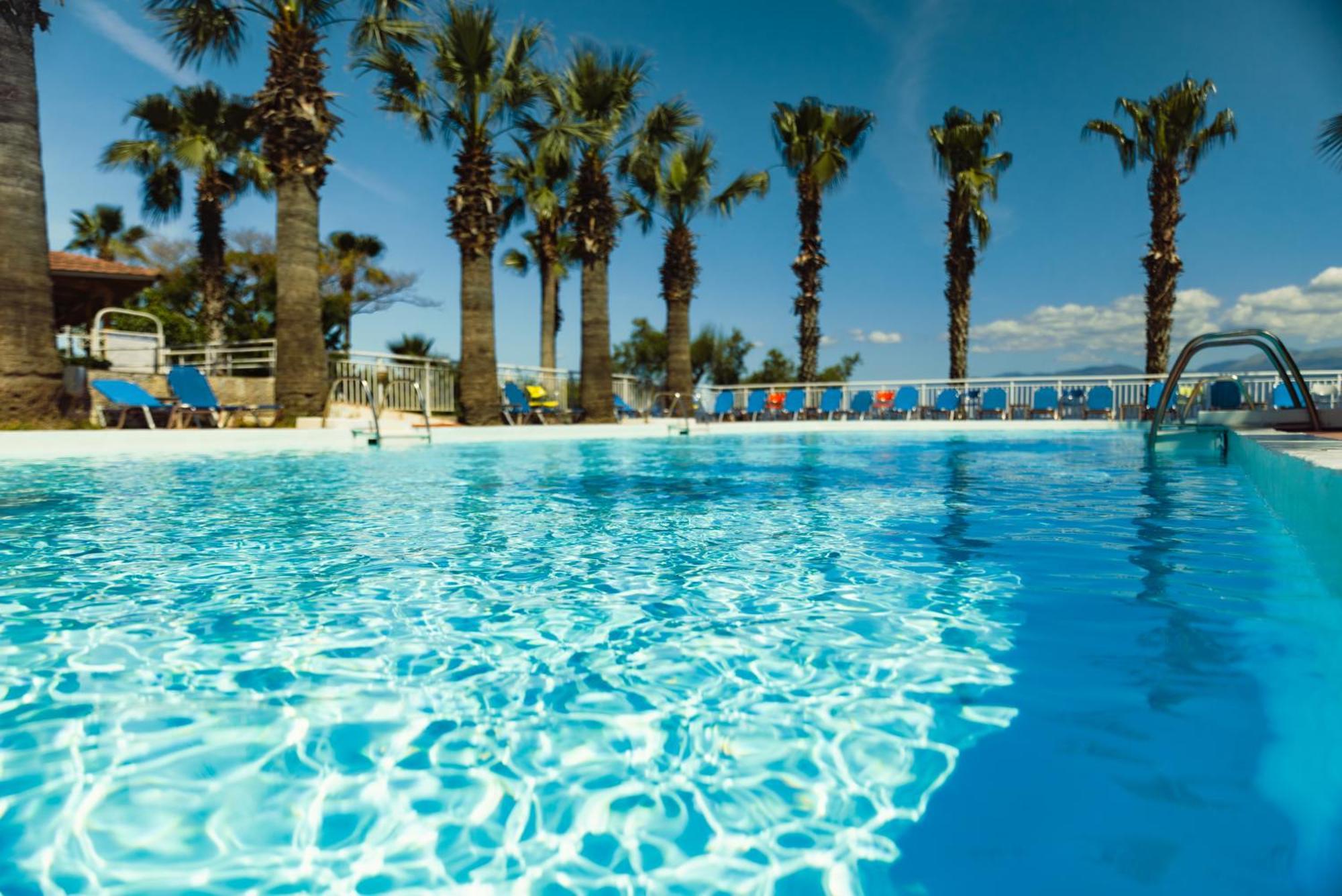 Hotel Sissy Kaména Vúrla Kültér fotó